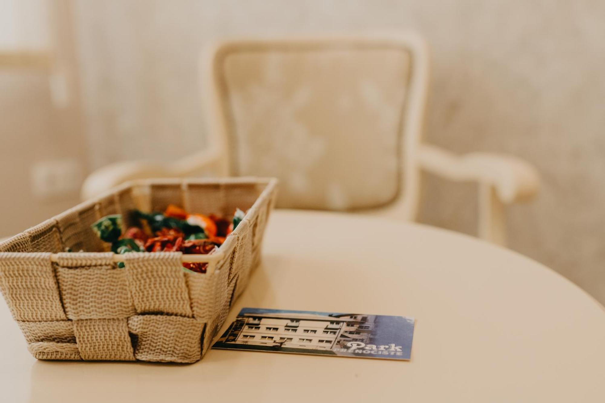 Prenociste Park Bed and Breakfast Modrica Εξωτερικό φωτογραφία