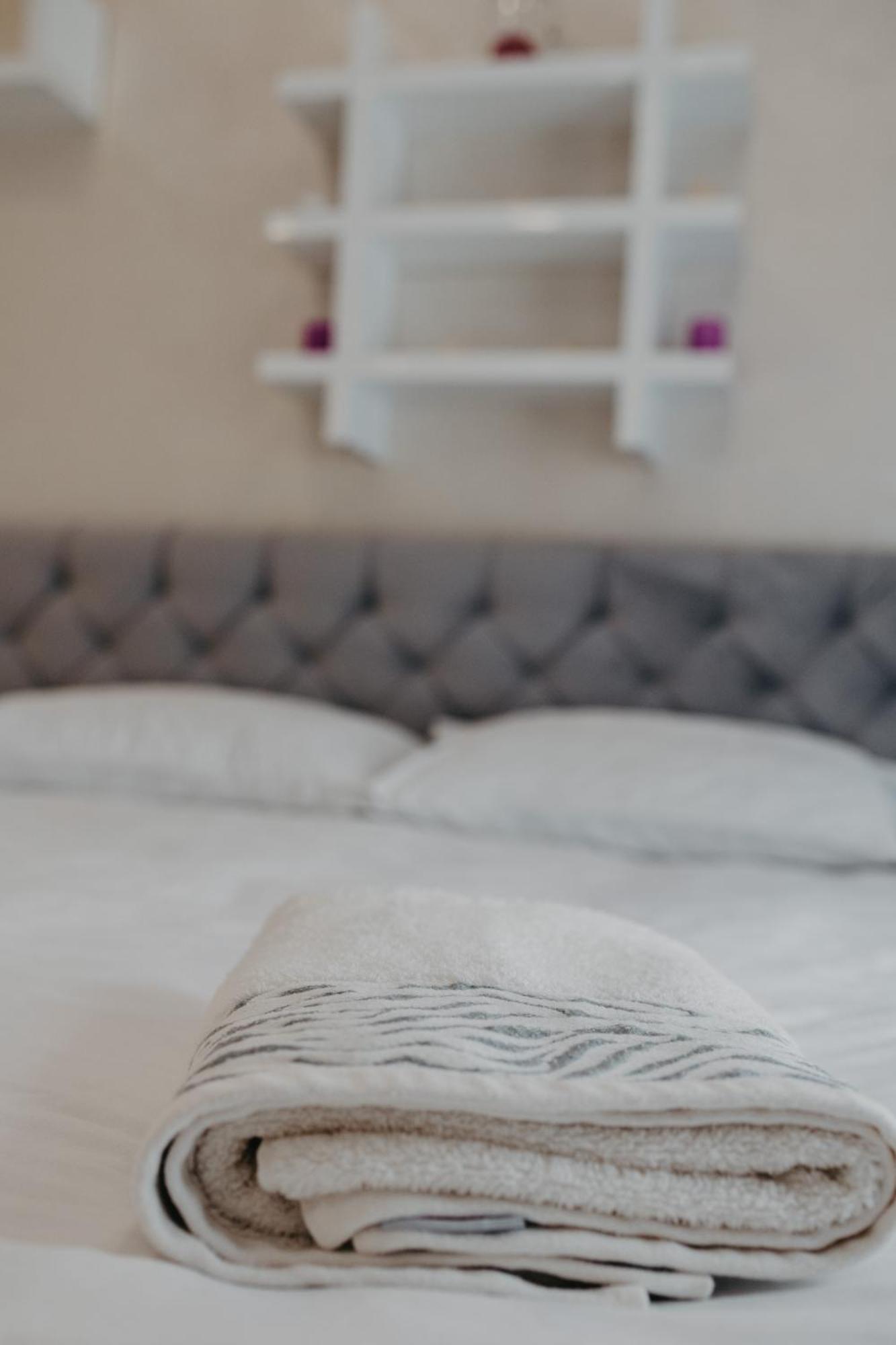 Prenociste Park Bed and Breakfast Modrica Εξωτερικό φωτογραφία