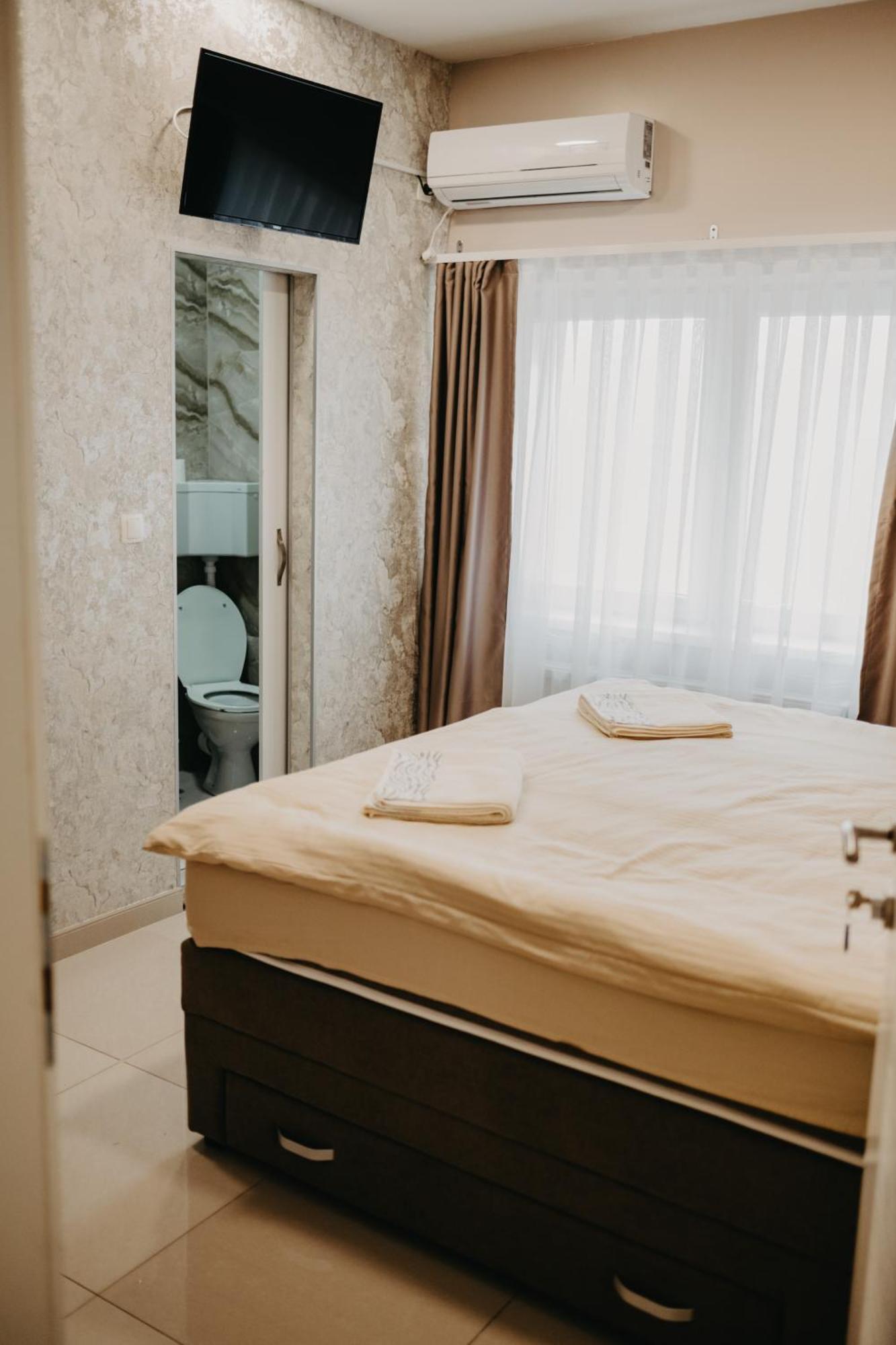 Prenociste Park Bed and Breakfast Modrica Εξωτερικό φωτογραφία