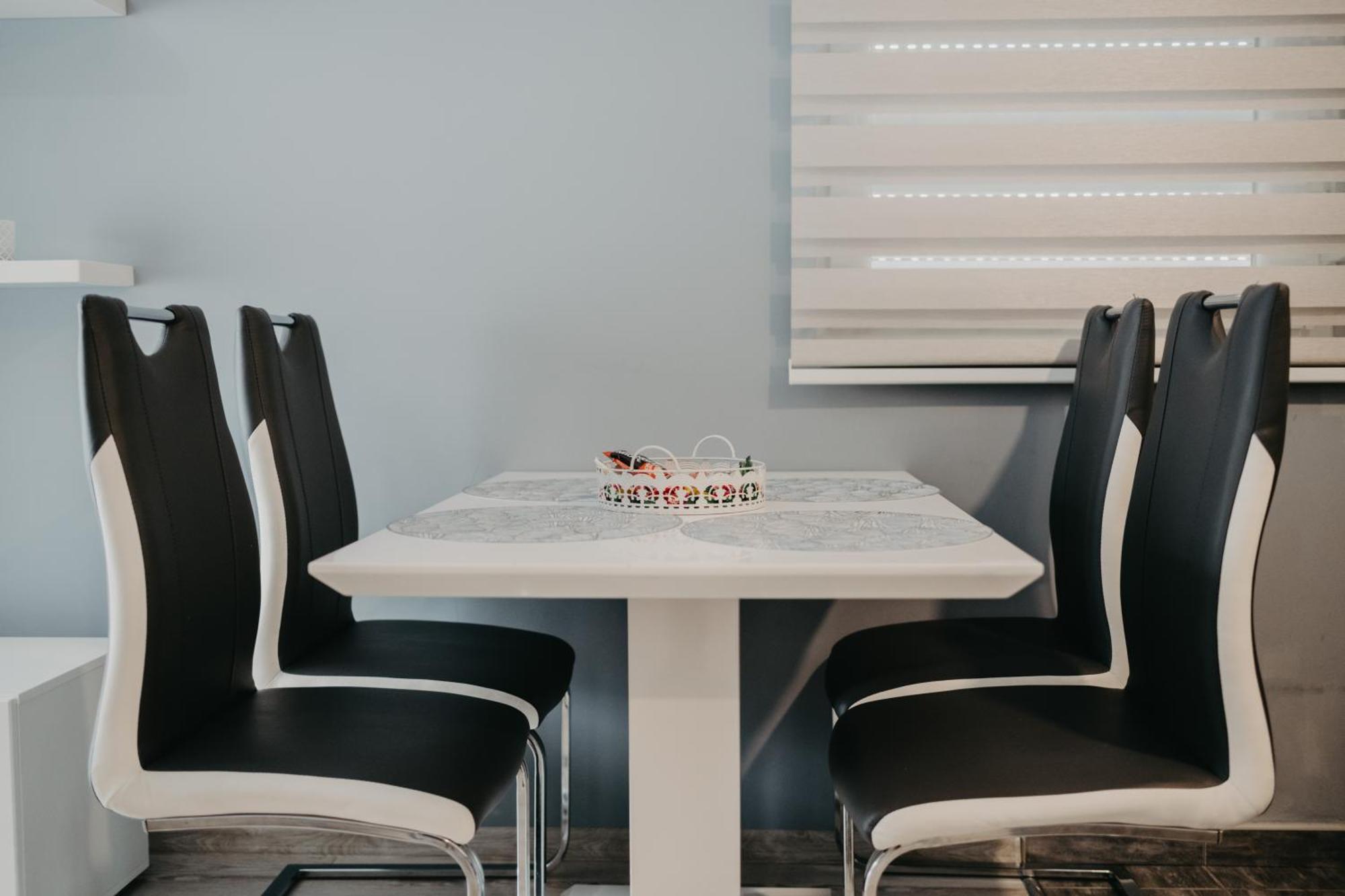 Prenociste Park Bed and Breakfast Modrica Εξωτερικό φωτογραφία