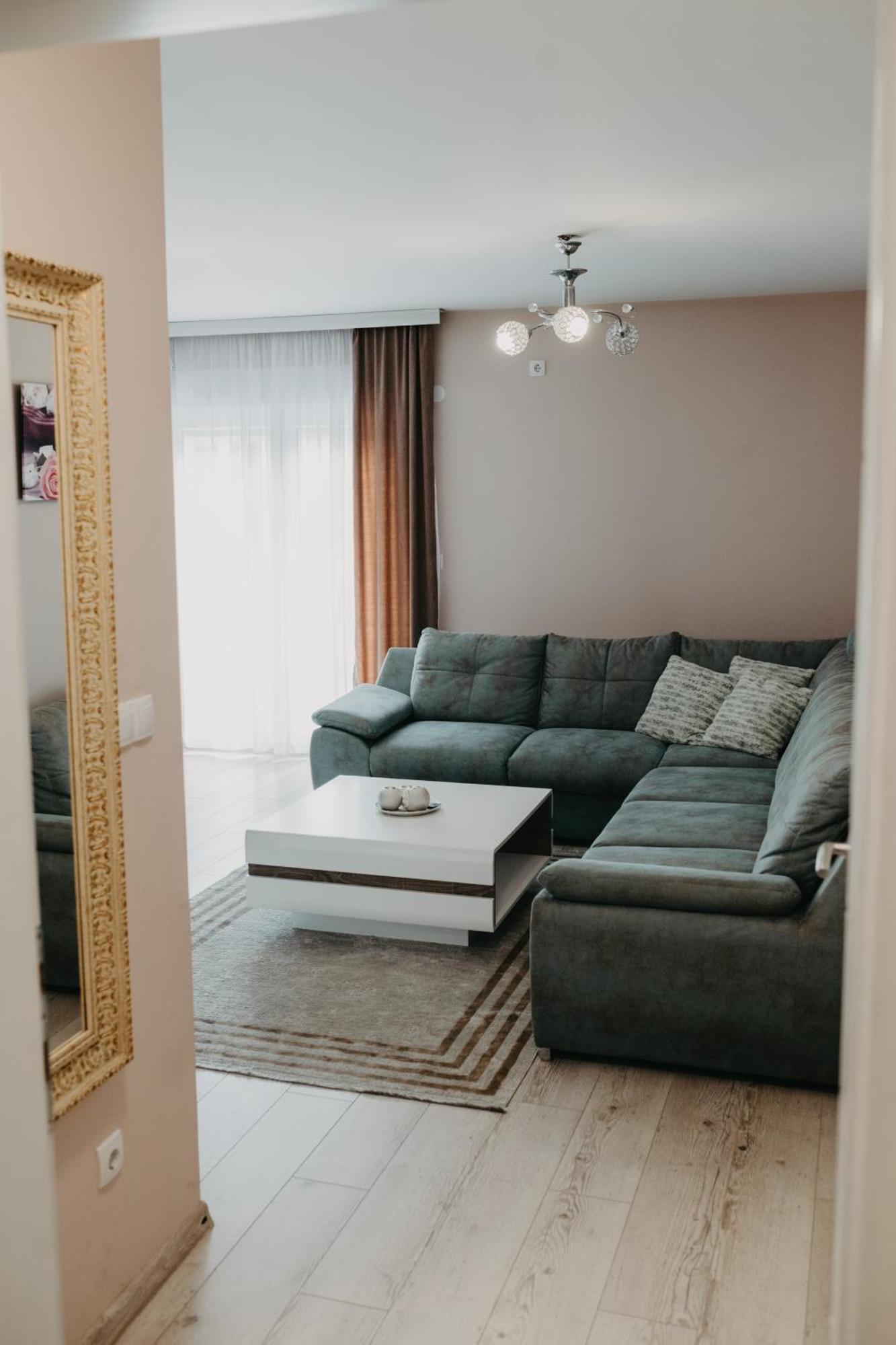 Prenociste Park Bed and Breakfast Modrica Εξωτερικό φωτογραφία