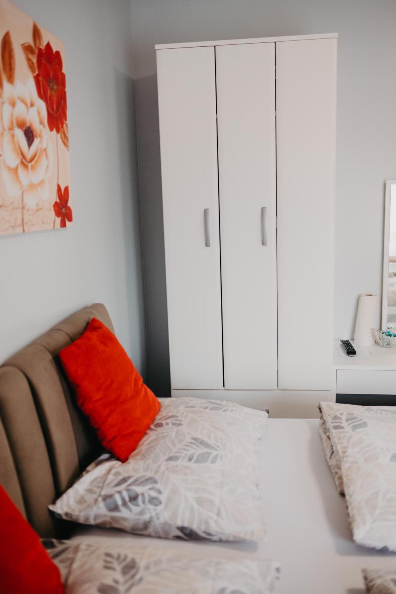 Prenociste Park Bed and Breakfast Modrica Εξωτερικό φωτογραφία