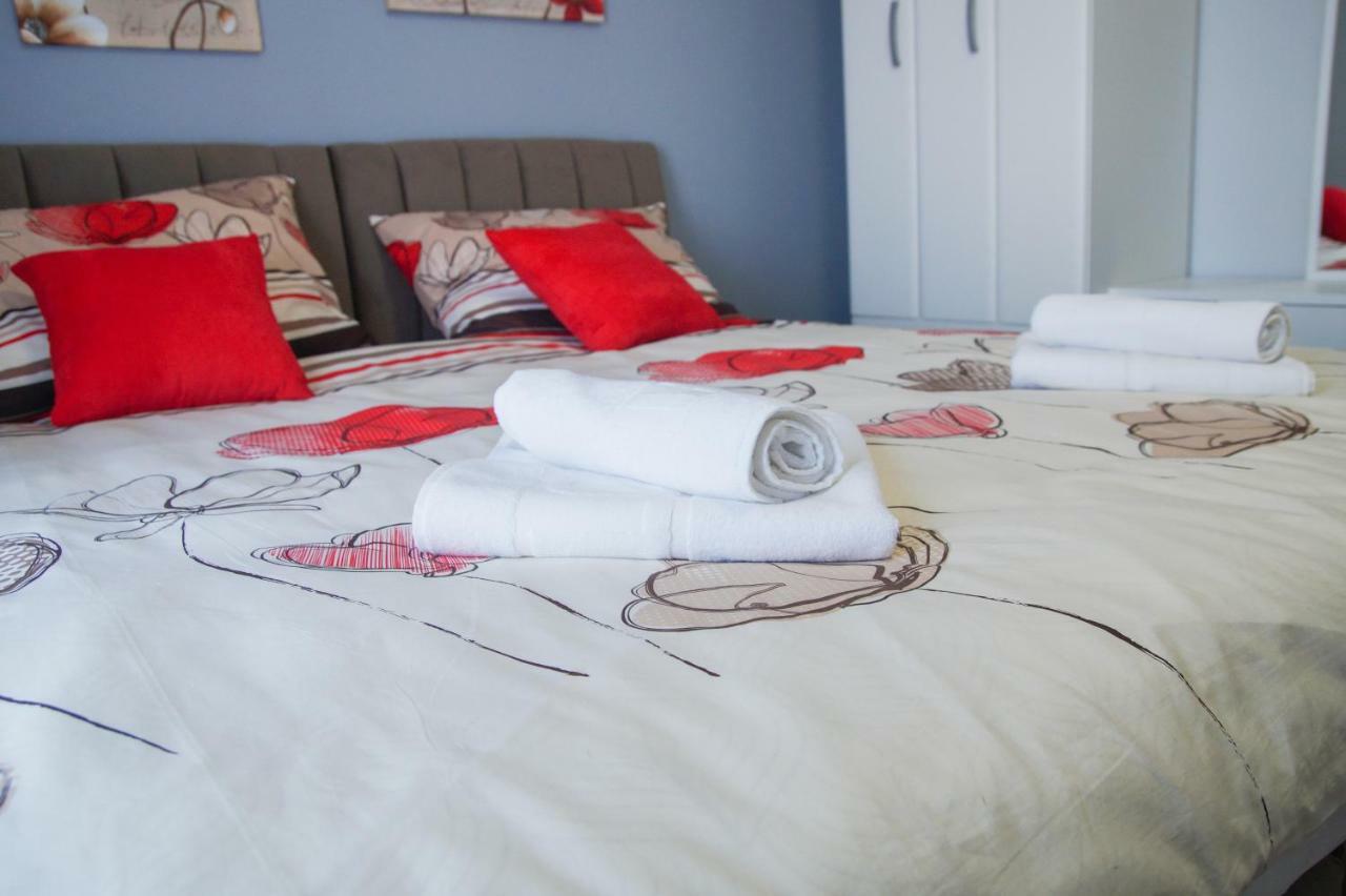 Prenociste Park Bed and Breakfast Modrica Εξωτερικό φωτογραφία